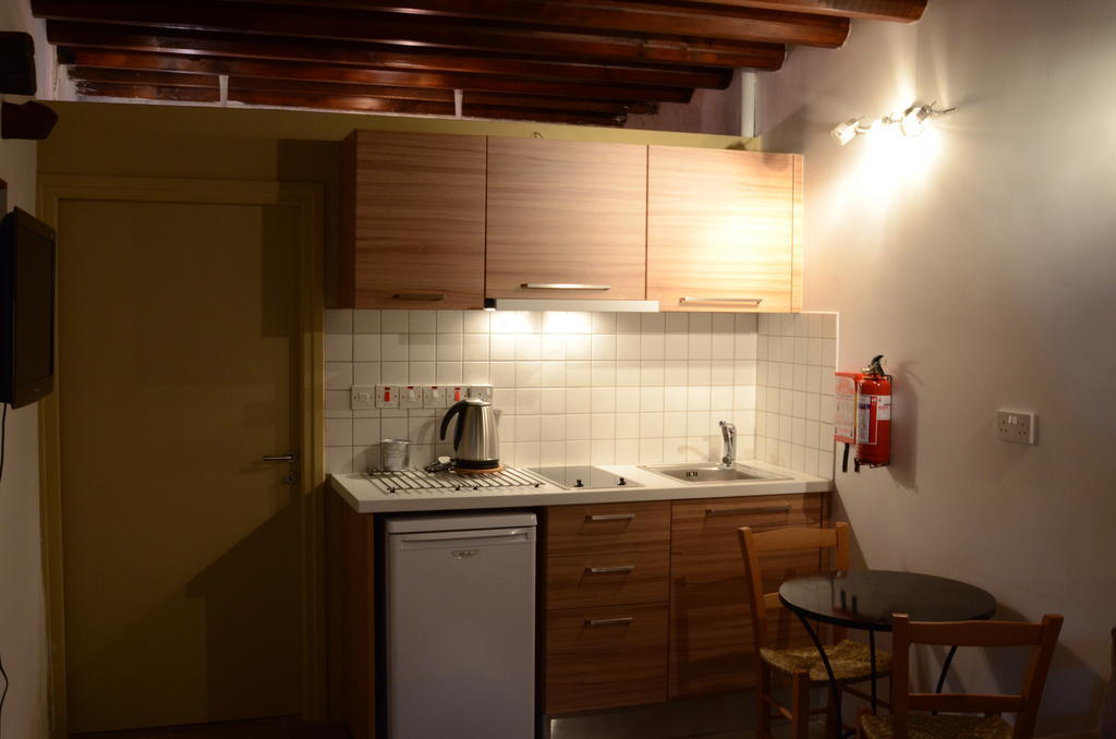 To Kastri Apartment Kalopanagiotis Luaran gambar